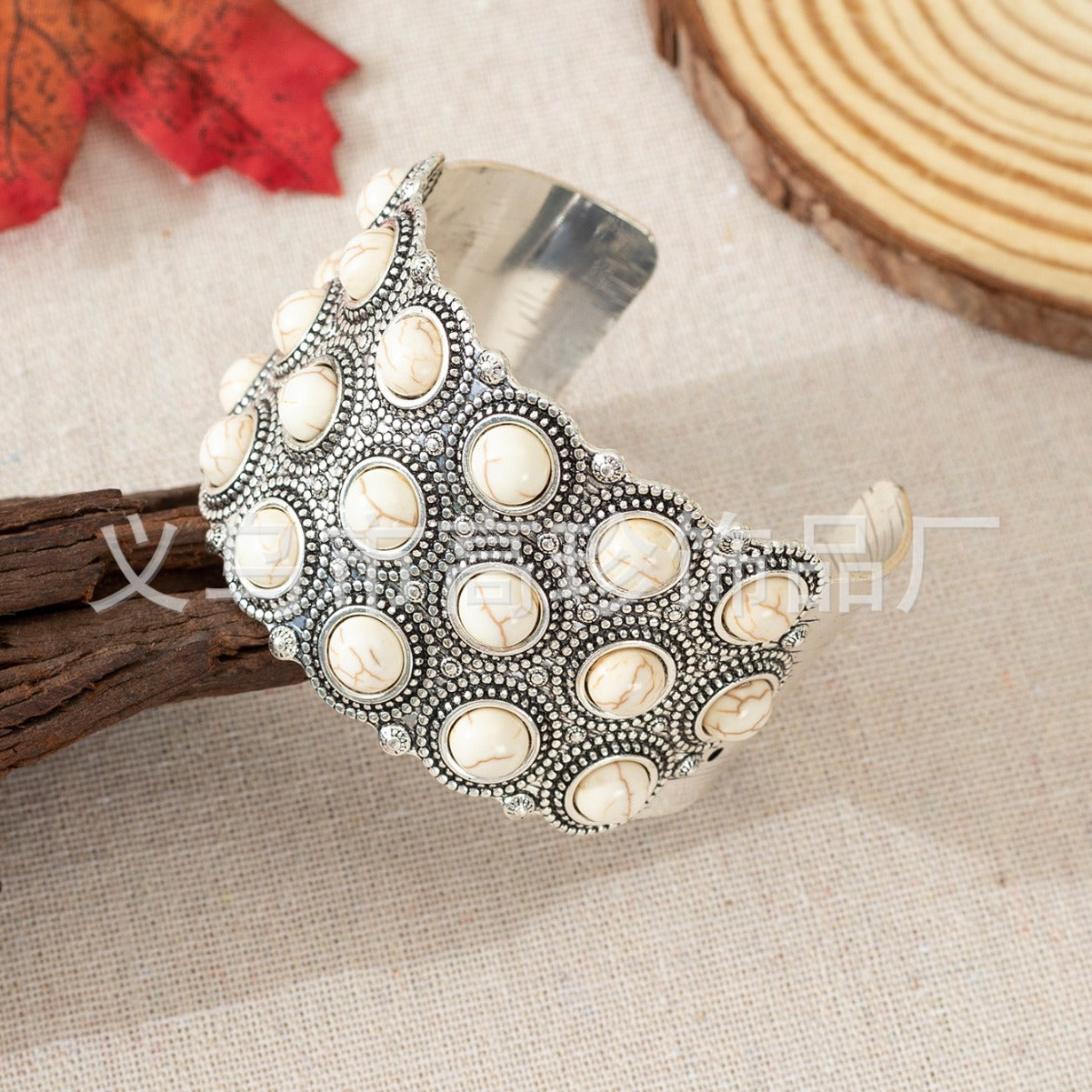 Wholesale Bohemian Vintage Iron Bracelet Turquoise